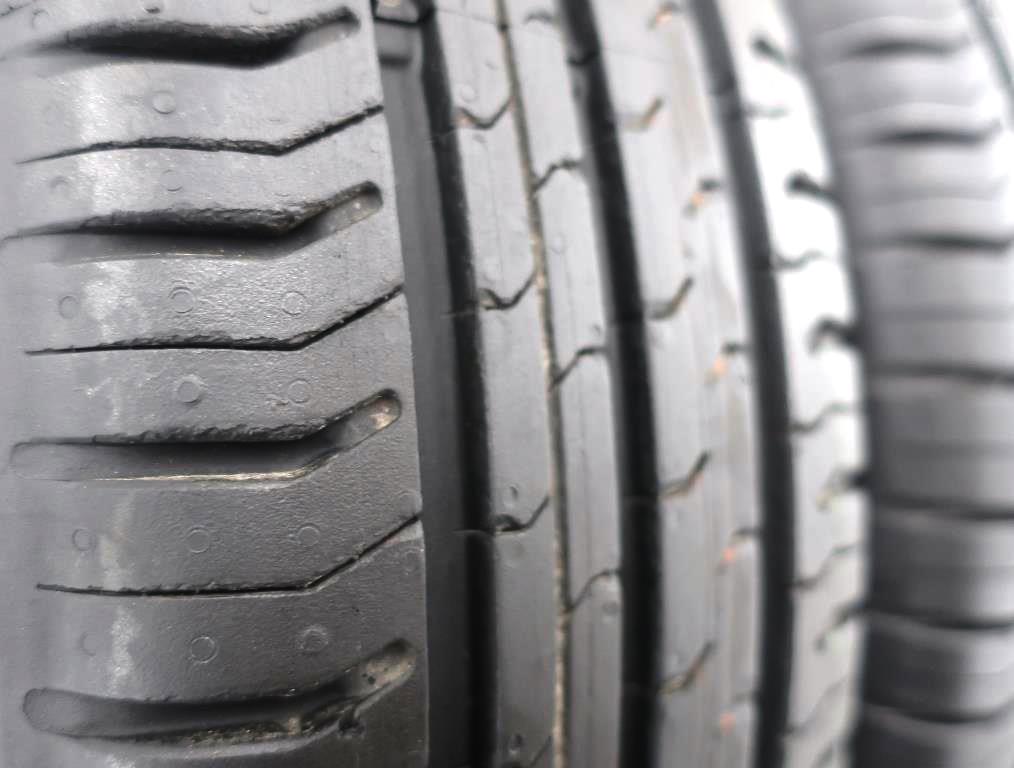 Vorschau: 2 x Gebrauchtreifen Sommerreifen Continental EcoContact 5 S165/60R15 77H