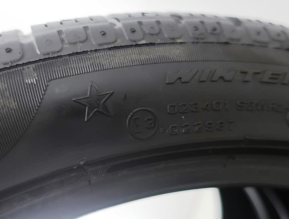 2 x Gebrauchtreifen Winterreifen Pirelli SottoZero Winter 240 S2 W225/45R18 95V ( * ) / RSC / RFT