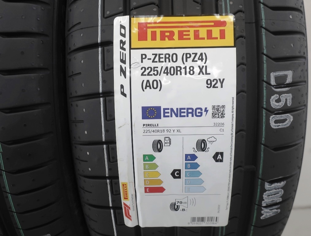 2 x Neureifen Sommerreifen Pirelli P ZERO (PZ4) S225/40R18 92Y C, A, 70dB AO/ XL / FS