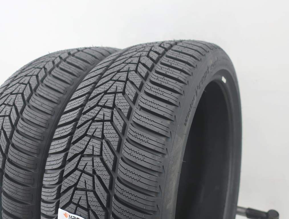 Vorschau: 2 x Neureifen Winterreifen Hankook Winter i*cept Evo3 W225/45R18 95V D, B, 72dB XL