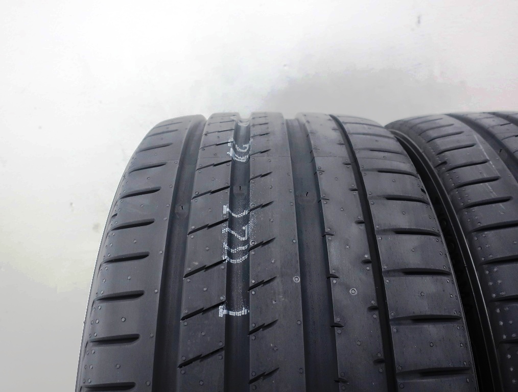 Vorschau: 2 x Neureifen Sommerreifen Yokohama Advan Sport V107 S265/30R20 94Y D, A, 73dB XL