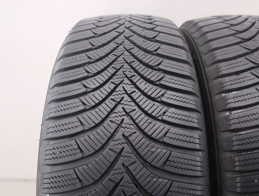 Vorschau: 2 x Gebrauchtreifen Winterreifen Hankook Winter I Cept RS2 452 W205/55R16 91H M+S