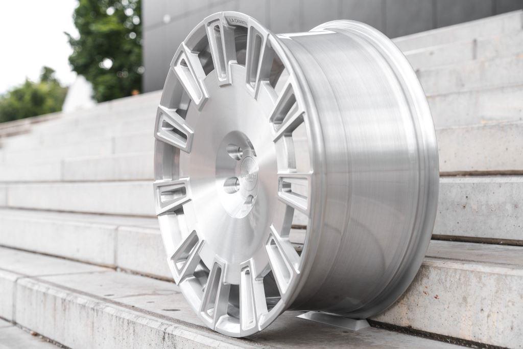 Vorschau: La Chanti LC-F32 (Forged) 22 Zoll (F-3203)